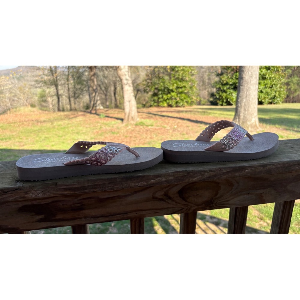 Skechers Yoga Foam Mauve Pink Rhinestone Floral Laser Cut Flip Flop Sandals - Picture 5 of 5